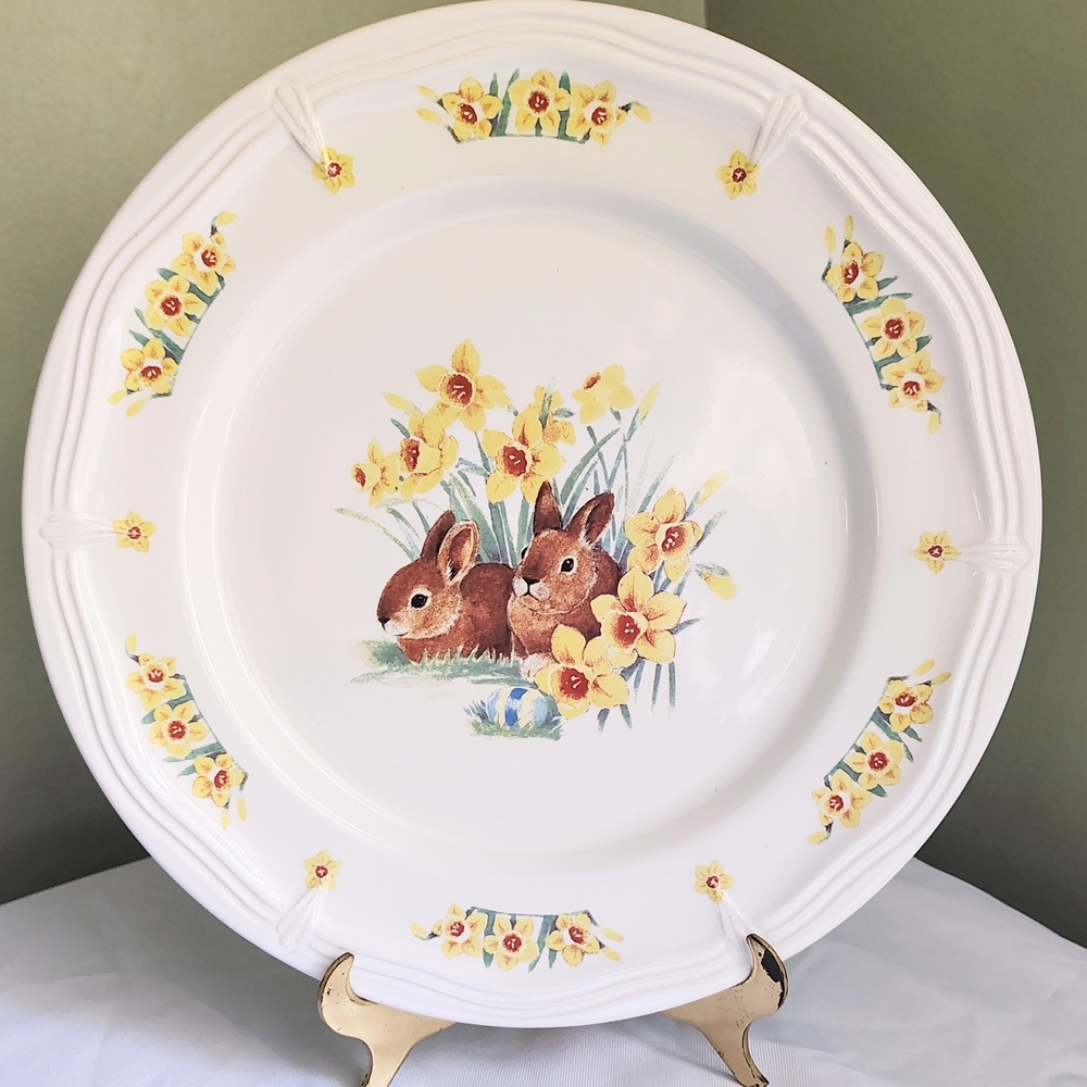 Bunnies and Yellow Daffodils Platter. Vintage 1995. Heavy 12 1/2" Stoneware.